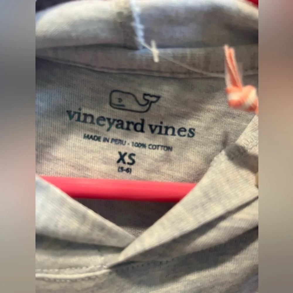 Vineyard Vines size XS long sleeve blue hooded t-shirt
